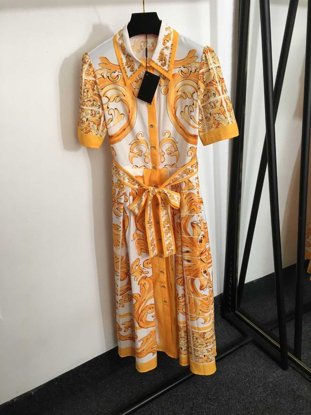 womens dress designer summer dress Button-down shirt dress for city tour Lemon yellow Short sleeved shirt dresses with belt Luxury womens designer clothing