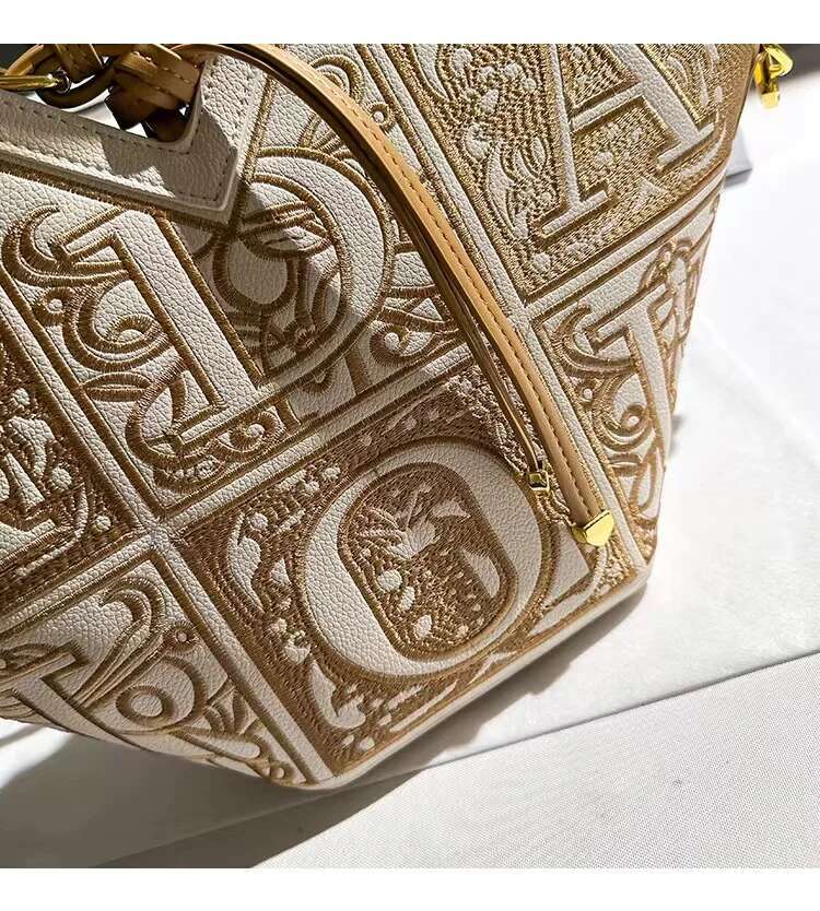 Autumn Textured Leather Embroidery Striped Bucket Women Fashion Handbag Lady Purse Female Shoulder Messenger Casual Bag