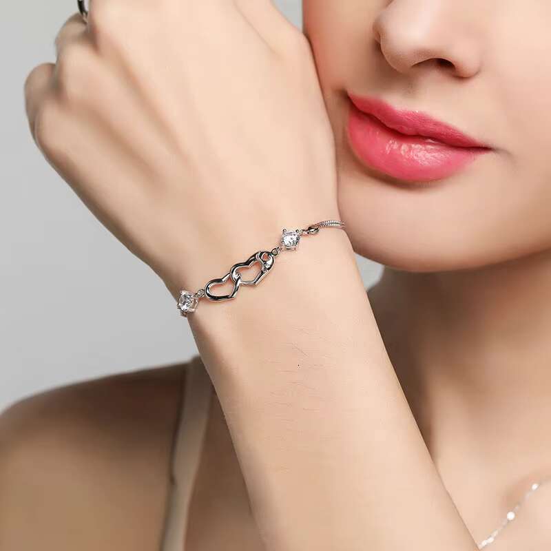 Wholesale 1Carat Moissanite Bracelet for Women S925 Sterling Silver Minimalist Fashion Double Heart Shaped Hand Chain Jewelry