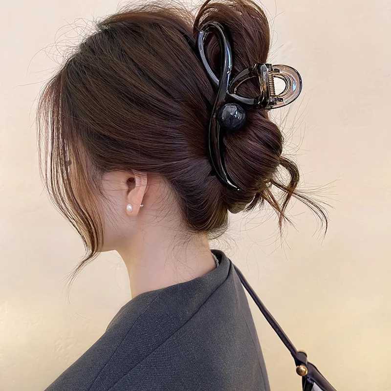 Retro round bead claw clip suitable for women big hair shark clip rear hair clip rear hair clip Y2504012