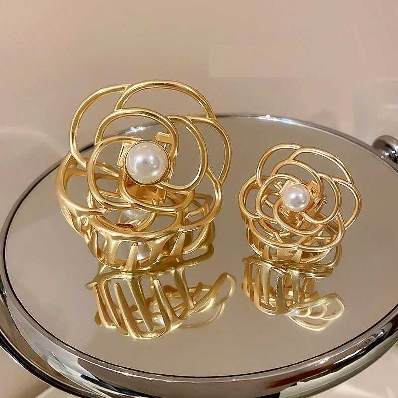 Luxury Jewelry Camellia Crab Hair Clip Womens Party Hair Clip Girls Hair Clip Accessories Y2504012