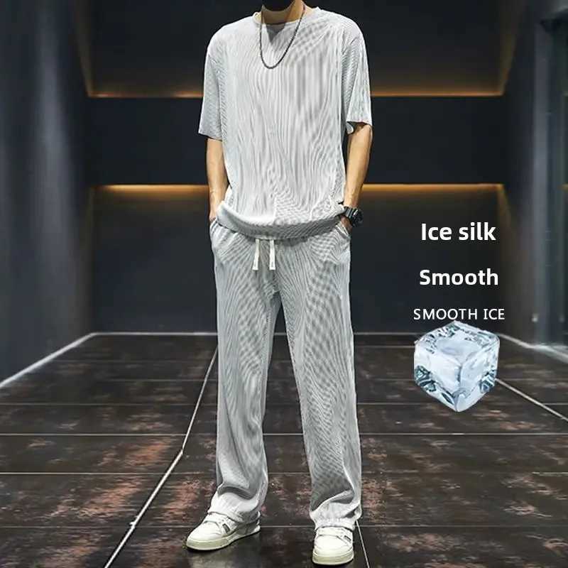 Mens ice silk set casual short sleeved T-shirt 2-piece set summer 2024 new sports shirtXJ250412