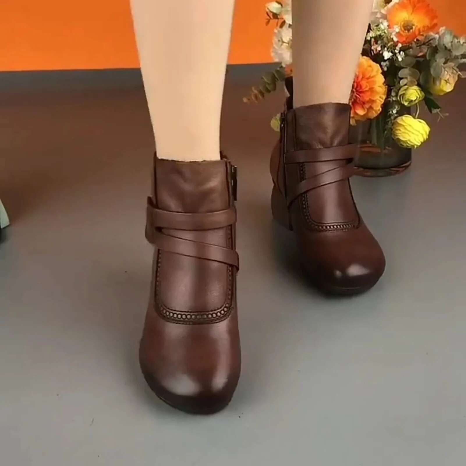 2025 Summer New Low cut Comfortable Solid Color Designer Fashion Thick Heel Ankle Boots