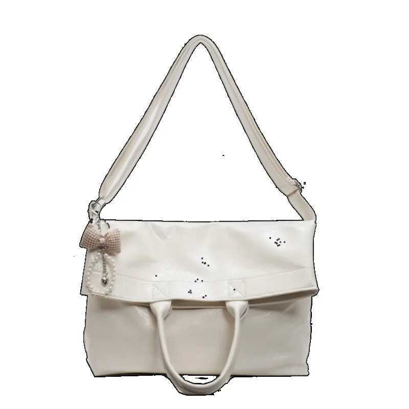 Premium Ladies Bag In Internet-Famous Style Hand-Carry Versatility For Daily Commuter Elegance And Light LuxuryW251111