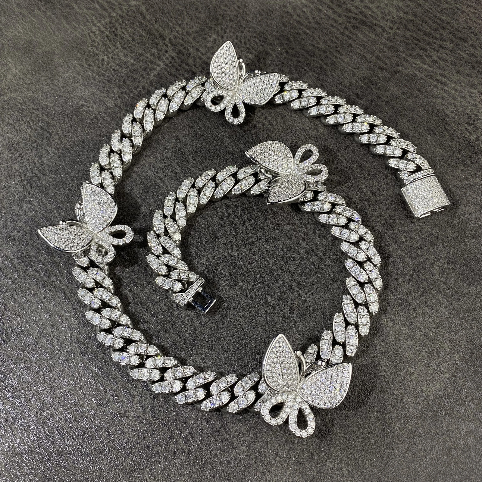 selling all diamond butterfly Cuban chain necklace hip-hop flash butterfly Miami Cuban chain necklace 250409