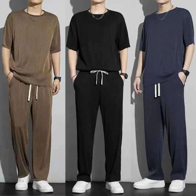 Mens 2023 Summer Fashion Loose Large Size Ice Silk Set Classic Chiffon Casual Solid Color High Quality Two piece Set M-5XLXJ250412