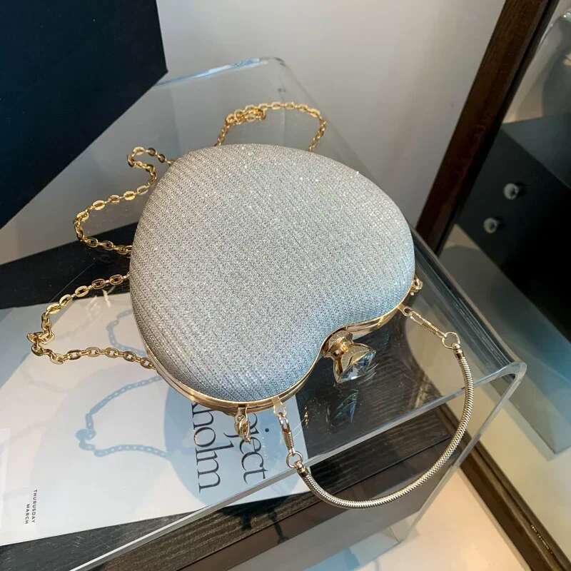 Evening Clutch Women Shiny Handbag Heart Shape Metal Clutches Fashion Chain Shoulder Crossbody Bag Lady Purse