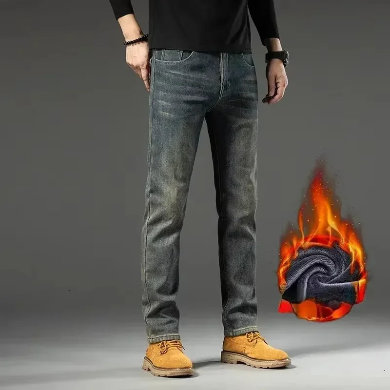 High Quality Winter Jeans Casual Straight Tube with Fleece Thickening Loose Outside Warm Long Pants Streetwear Men 251105