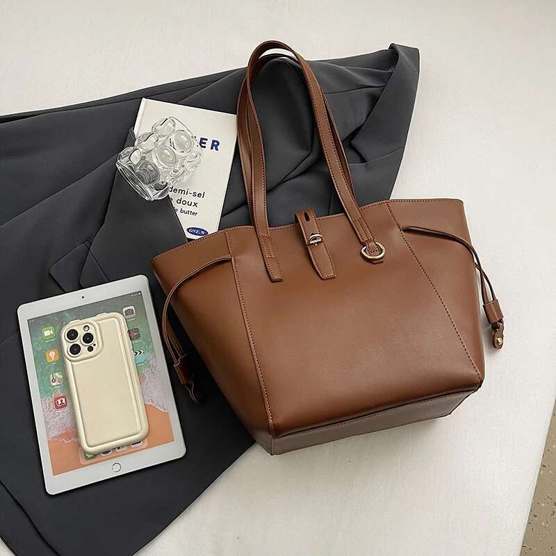 Fashion Trend Retro Leather Hand-Held Single Shoulder High Capacity Tote Bucket Ladies Bag