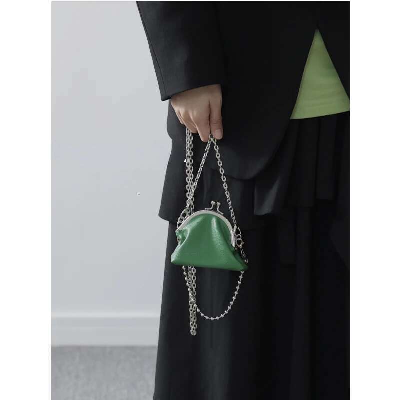 Summer 2025 New Shoulder Slung Niche Chain Mini Bag Portable Design All-Match Simple Crossbody Bags Women
