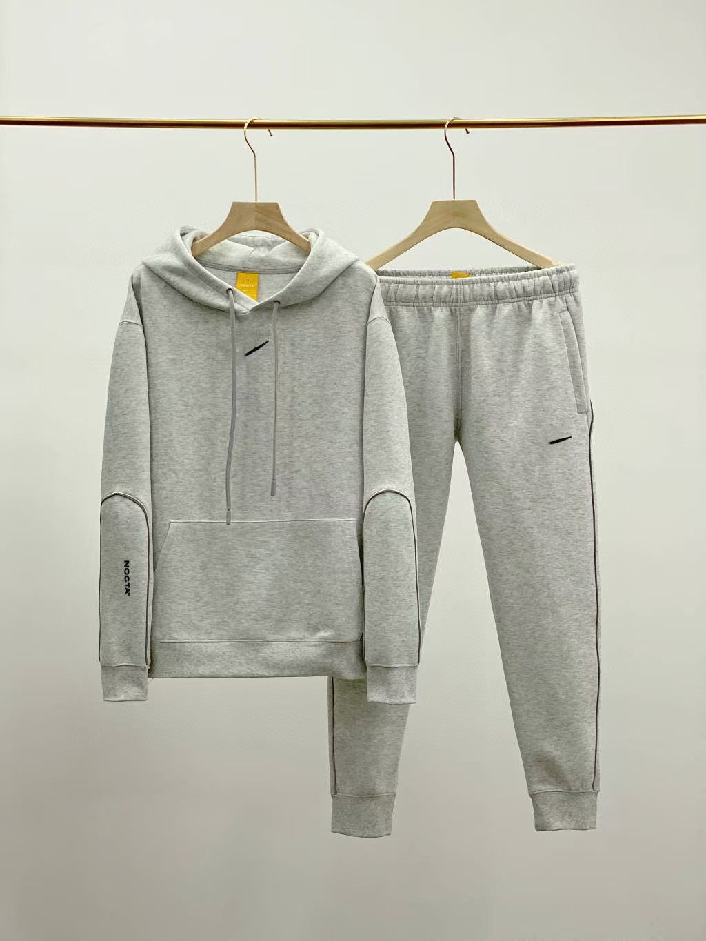 Men's Designer sports suit reflective strip hooded sports and casual spring and autumn jacket hoodie windproof and warm suit