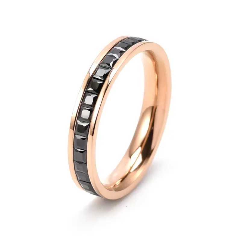 Stainless steel colored zircon ring womens design fashion personality exquisite jewelry Accries 2025 holiday giftXJ250412