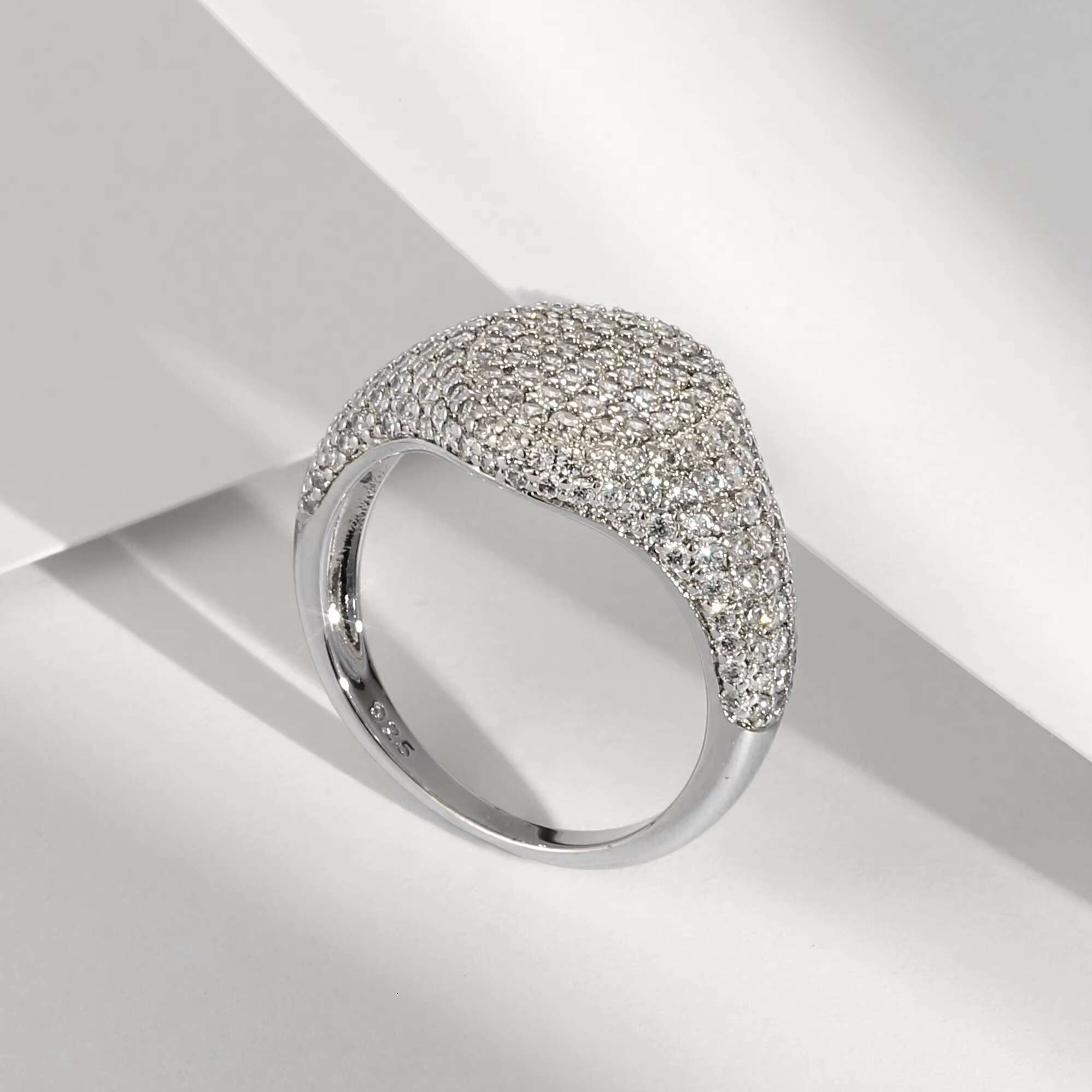 Luxury Fine Jewelry Ring Iced Out Round Brilliant Cut 3A 5A Moissanite Micro Pave Setting VVS Moissanite S925 Sterling Silver Ring