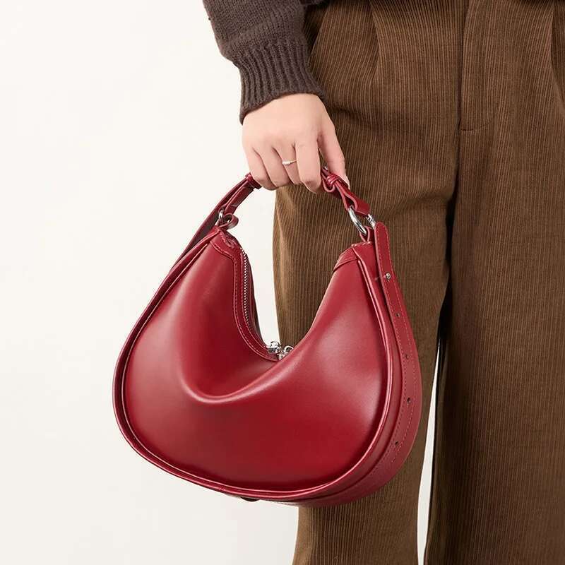 Designer Bag 2024 New Women's Underarm Female Genuine Leather Half Moon Design Handbags Ladies Simple Shoulder Crossbody Bags Wrist Bag