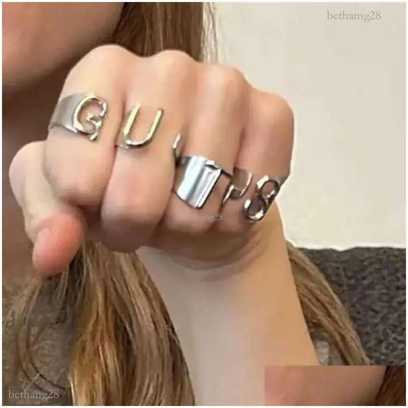 Solitaire Ring 4Pcs/Set Punk Womens Olivia Rodrigo World Tour Guts Sier Color Rings Fans Gifts Adjustable Fashion Jewelry Accessories Otlmn