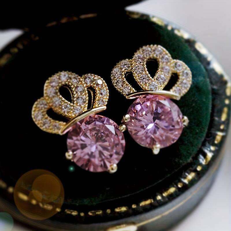 Star K 10k Gold Round 7mm Screw Back Stud Earrings Crown Top with Embellishment Stone