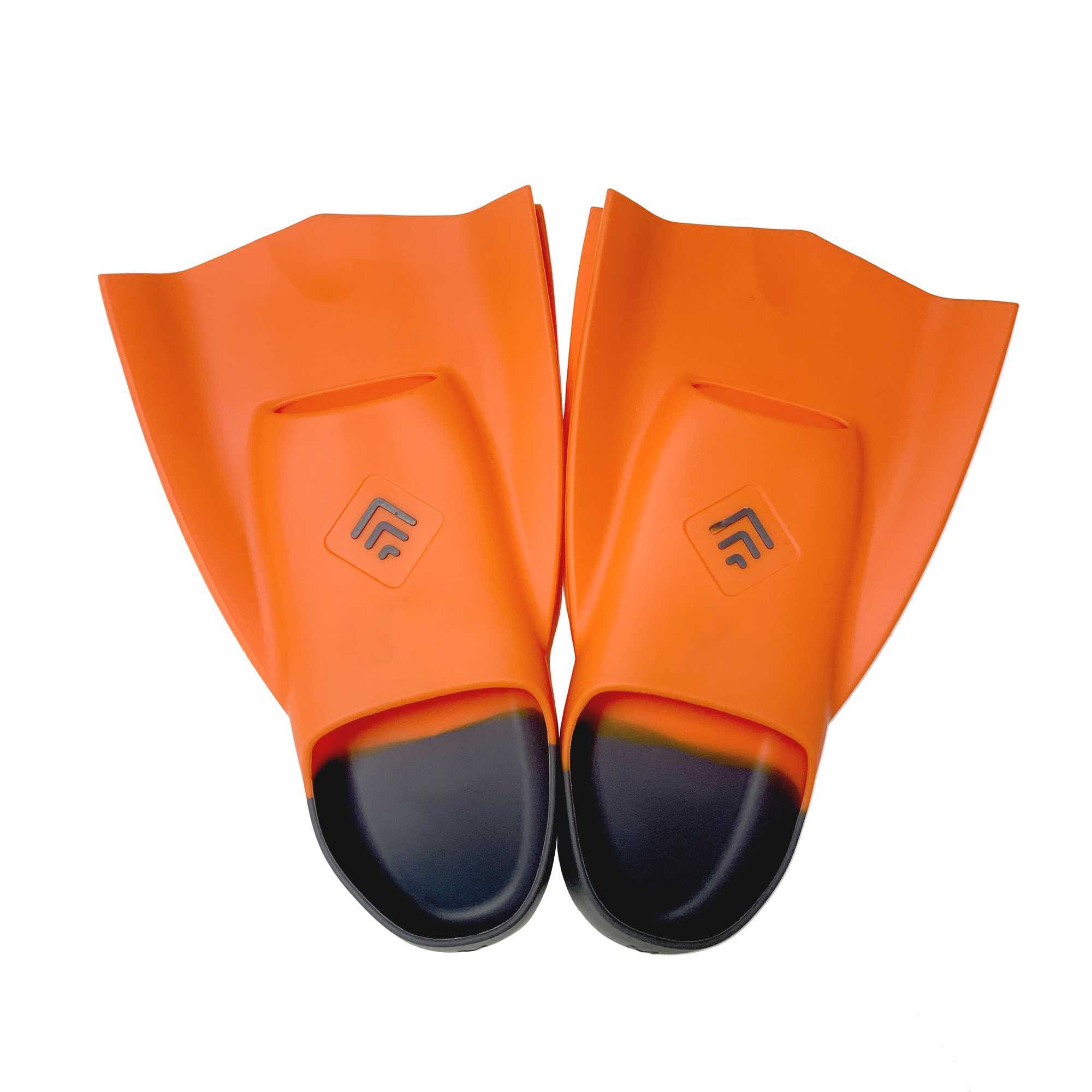 Adult professional swimming training fin flexible silicone flip diving fin rubber inflatable water sports beach shoesY250412