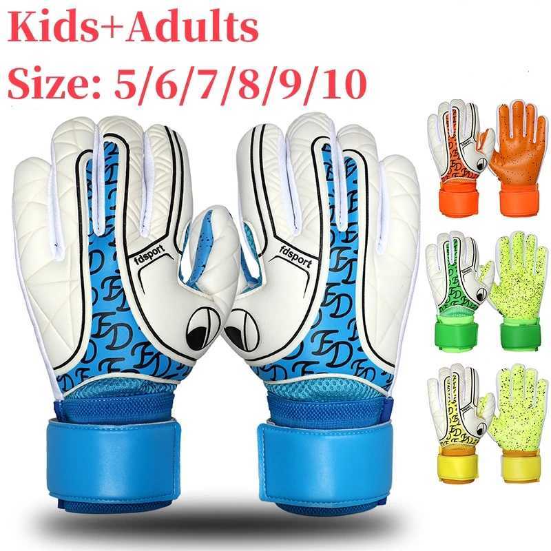 Childrens football goalkeeper gloves Adult football goalkeeper gloves Thick latex football childrens goalkeeper glovesXJ250412