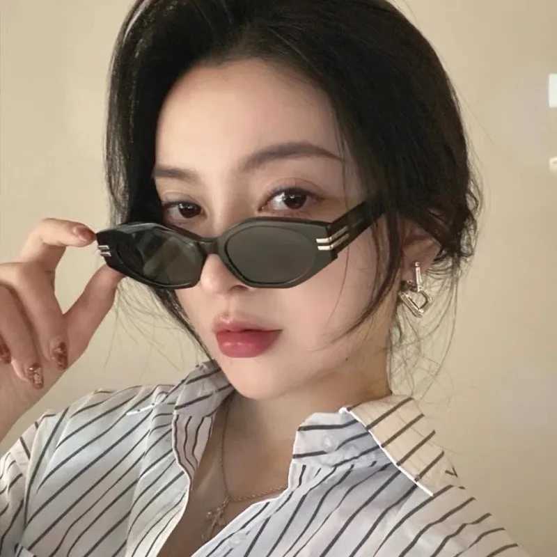 New Small Frame Oval Sunglasses Women Brand Designer Vintage Sun Glasses Lady Outdoor Travel Fashion Eyewear UV400 Oculos De SolC250411