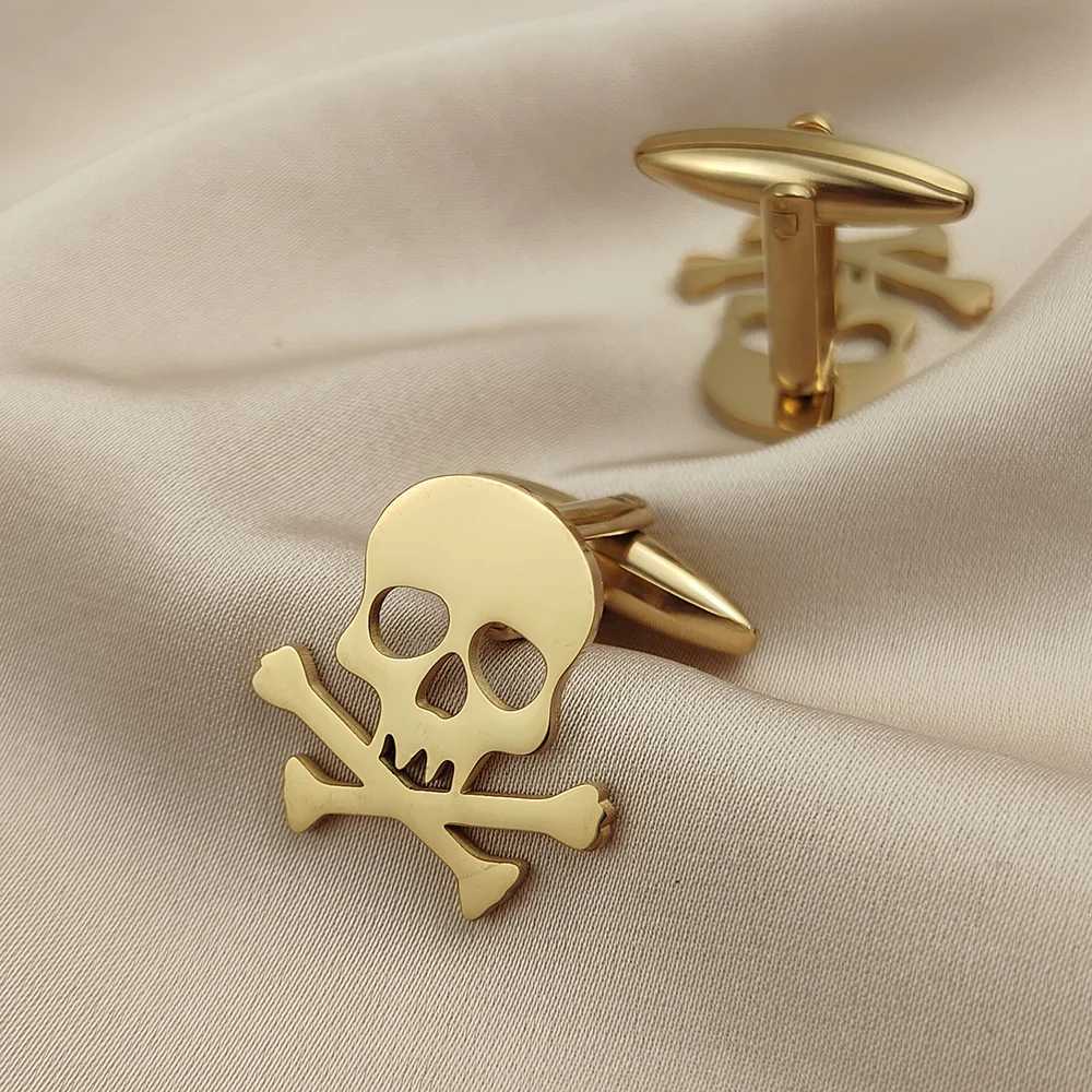Stainless steel skull mens cufflinks retro Viking skull cufflinks rock party shirt buttons mens jewelry accessoriesT250412