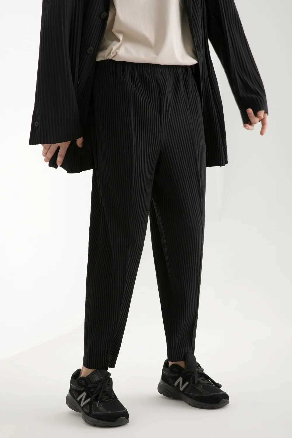 Miyake pleated pants fashion clothing Japanese streetwear mens pants comfortable black elastic suit pants W250411