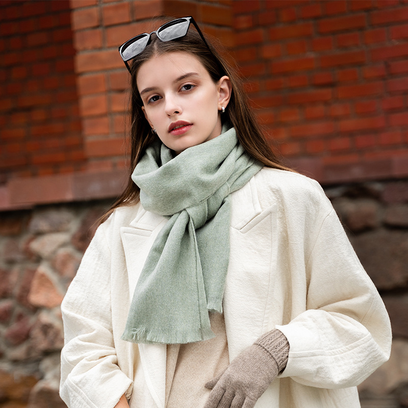 K370 New autumn and winter wool plain scarf short style warm and soft and comfortable men and women's red scarf spot wholesale