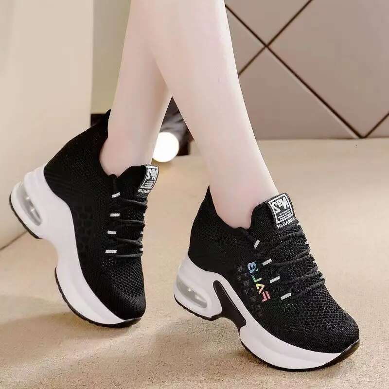 2025 Summer New Breathable Thick Bottom Comfortable Women's Designer Fashion Sports Shoes with Lace Wedge Multi functional Women's Shoes