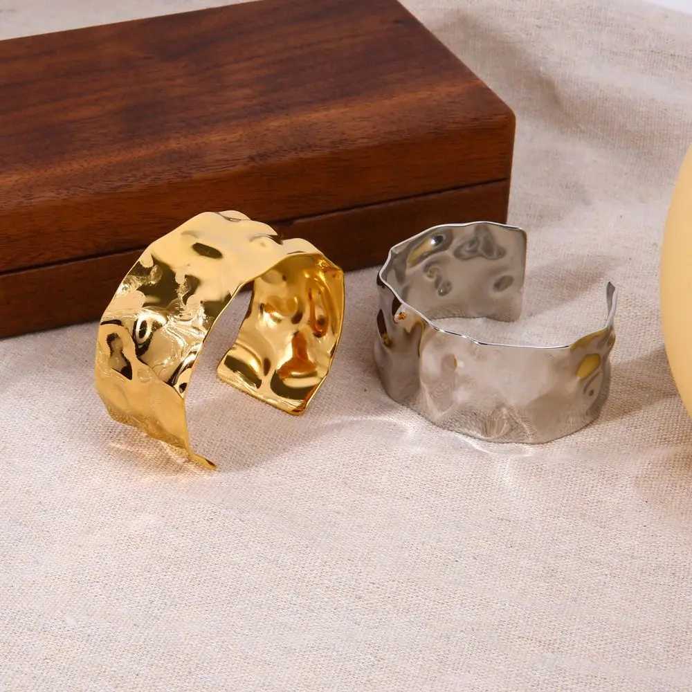 Metal Wide Open Bangle Europe American Style Minority Design Exaggerated Bracelet Jewelry Accessories Alloy Cuff Bangles GirlsC250411