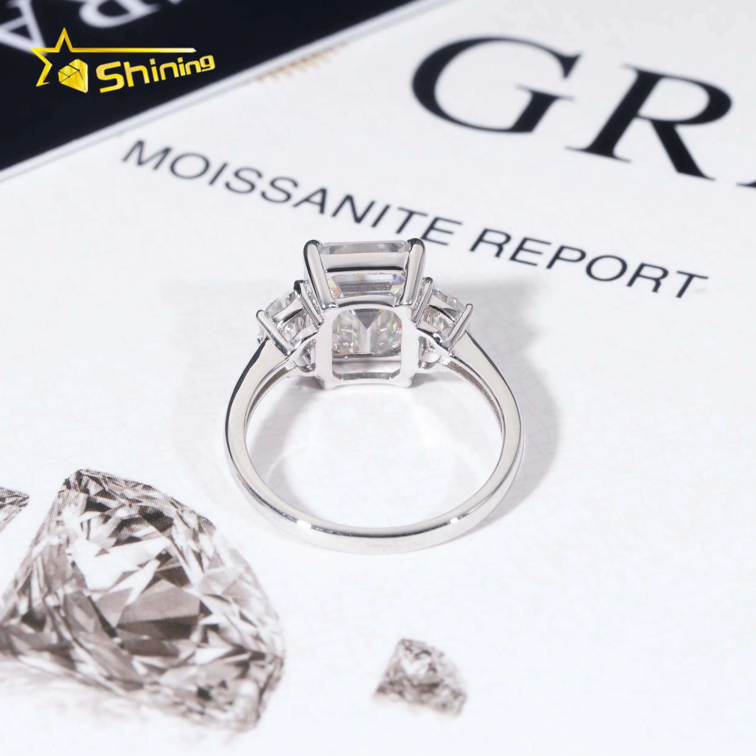 Factory Price Luxury Rectangle Cut Diamond Ring 925 Sterling Silver 2.5ct VVS Moissanite Engagement Wedding Band Rings for Women