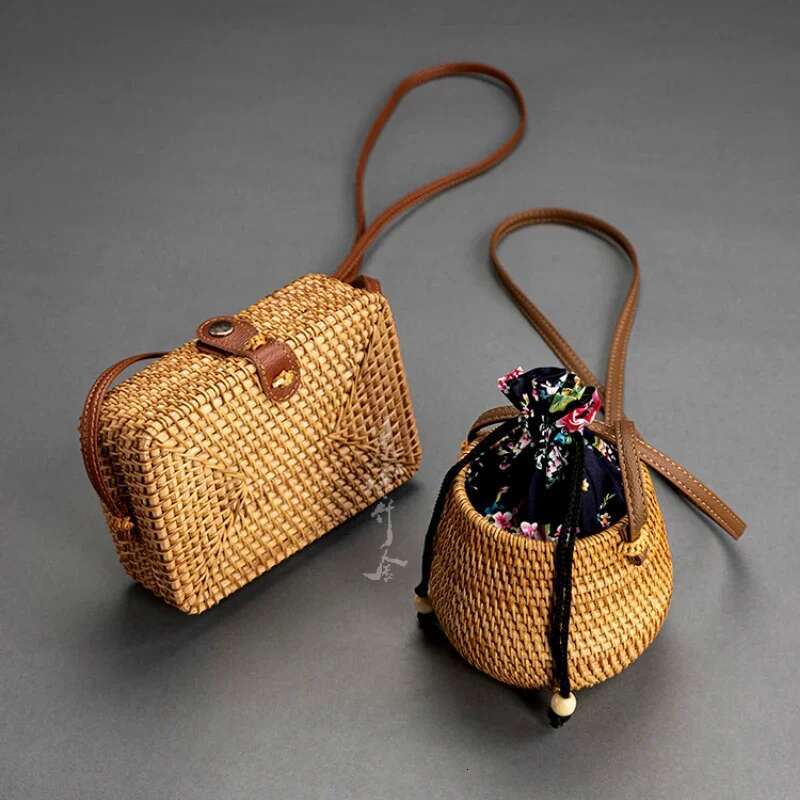 Handmade Rattan Round Drawstring Closure Shoulder Bags Women Single Storage Basket Vintage Versatile Woven Bag