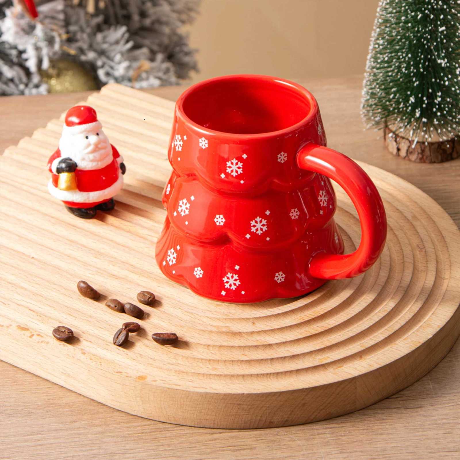 Christmas 1PC Christmas Tree Shaped Mug Creative Ceramic Coffee Cup for Home Living Room Restaurant Office Coffee Latte Milk Drinks Y251112