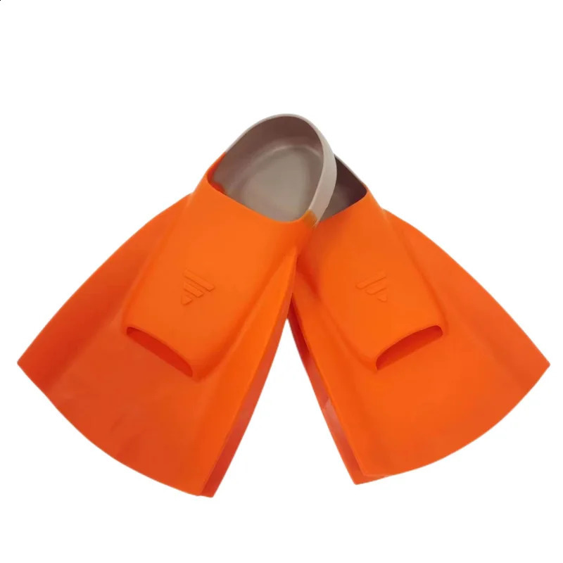 Two-leaf Frog Shoes for Children Adult Free Swimming Diving Fins Comfortable Silicone Feet Short Fins Swimming Accessories 250411