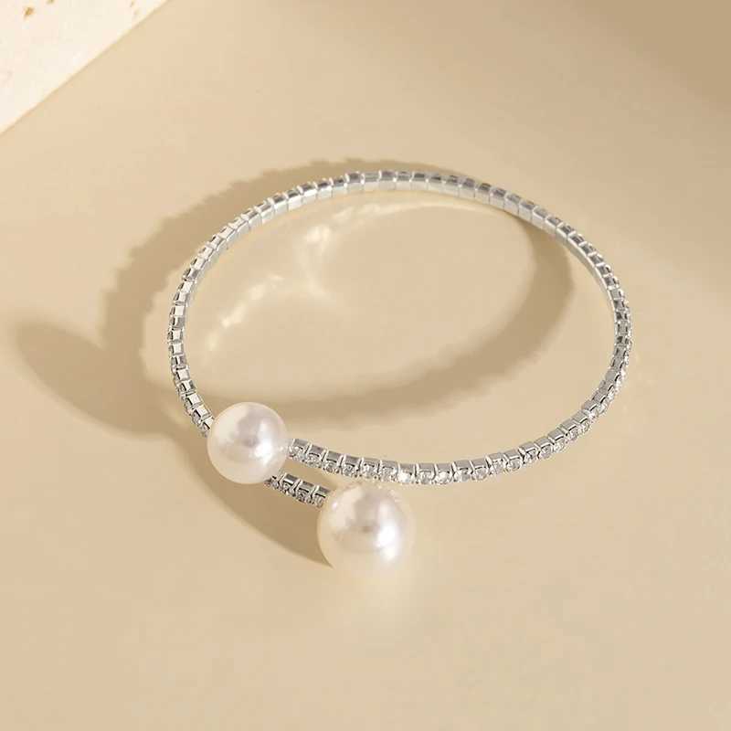 Korean Fashion Imitation Pearl Jewelry Metal Single Layer Hand Decoration Micro Prong Chain Shiny Full Drill Opening BraceletC250411