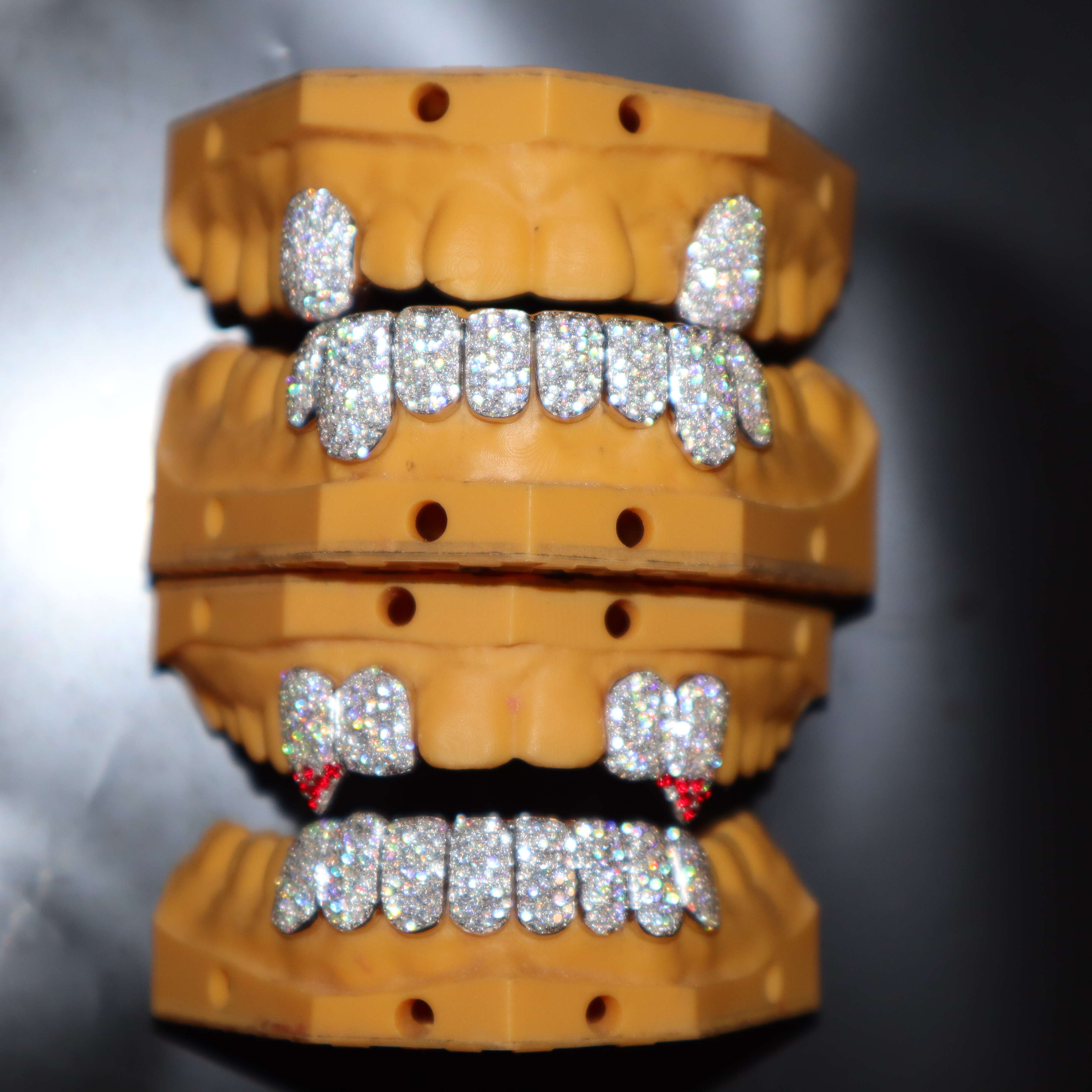 Grillz Custom Made Iced Out 925 Silver Grills VVS Moissanite Diamonds Perm Cut 10 Top 10 Bottom Gold Dental Teeth Grillz