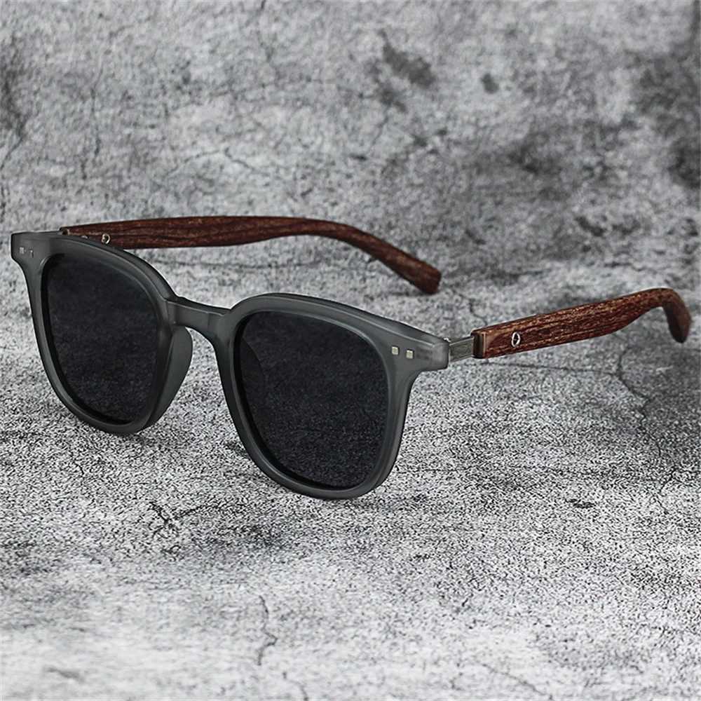New Men Vintage Wooden Frame Sunglasses Classic Sun Glasses Men Polarized UV Protection Driving Eyewear Outdoor Shades Goggles Z250411