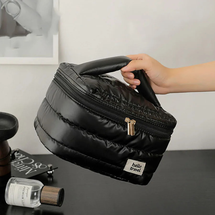 Large capacity makeup bag makeup bag toilet bag portable storage bag travel organizer 250410