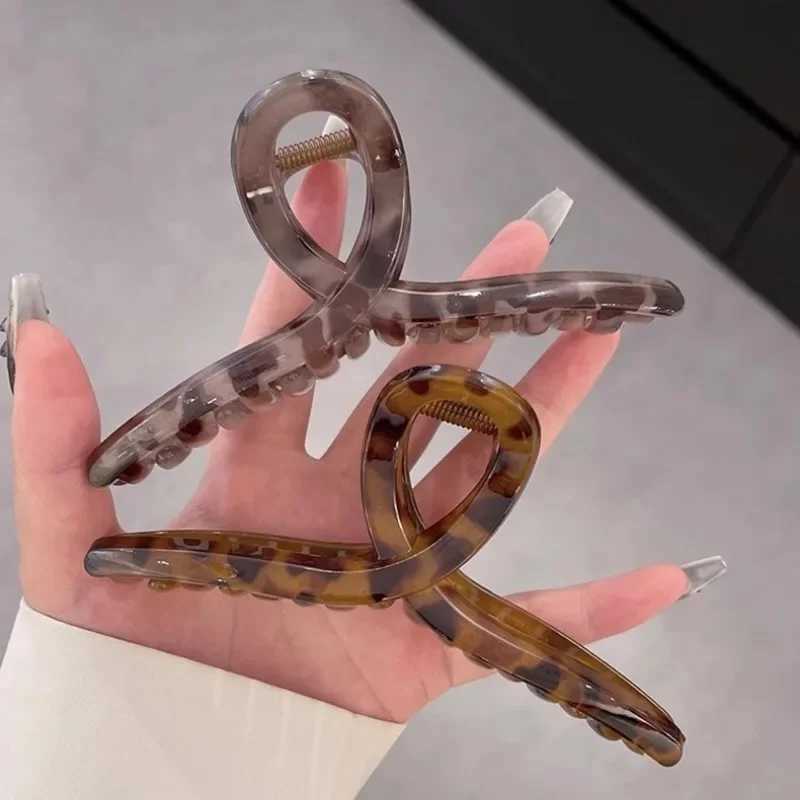 2024 Leopard Print Geometric Grab Clamp suitable for women elegant temperature shark clip hair clip headwear Y2504012
