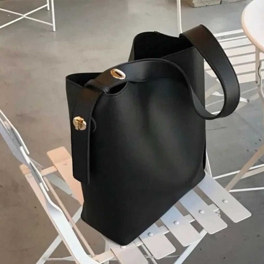 Customized womens shoulder bag suitable for delicate style large capacity good gift Fi bucket brownXJ250412