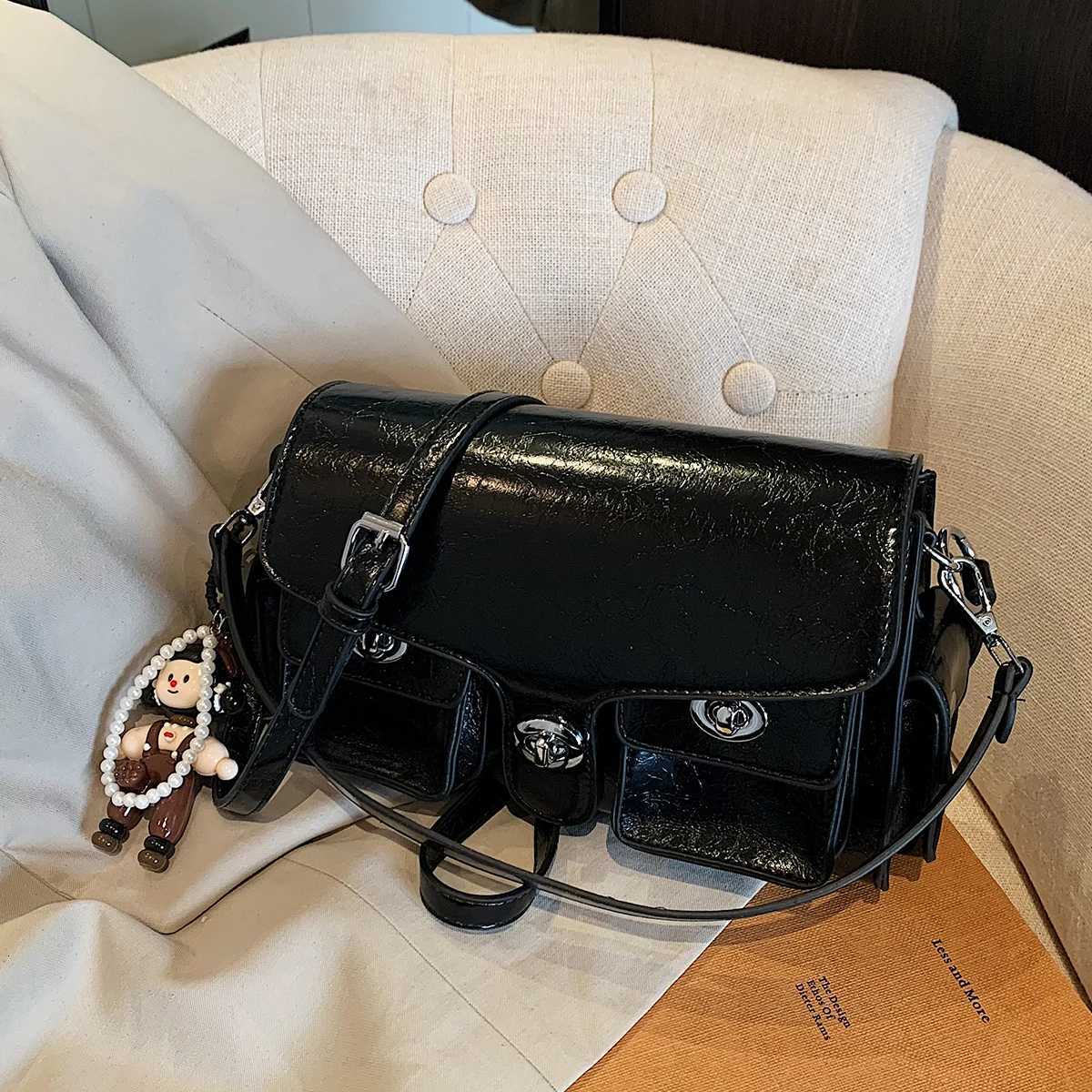 Womens Glossy Crossbody Bag Solid Color PU Metal Initial CharmCute Pendant Large Capacity Flap Snap Adjustable StrapW251111