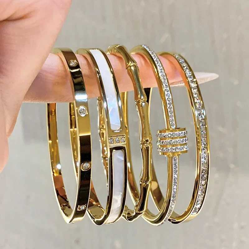 Gold Color Stainless Steel Colorfast Bracelets Skyful Star Bracelets Set for Women Fashion Light Luxury Jewelry Gifts WholesaleC250411