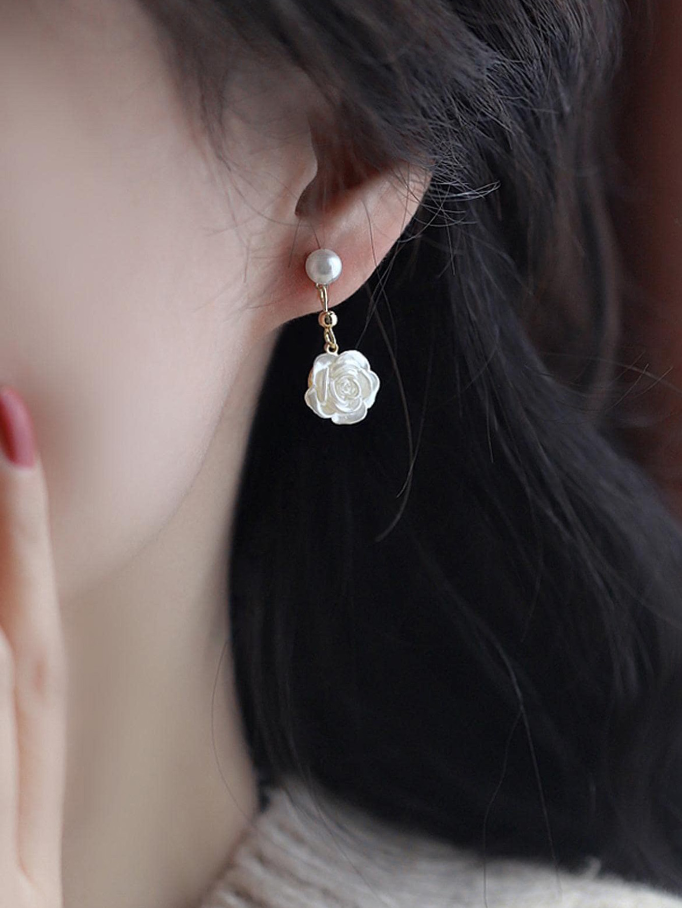 Ladies' earrings pearl rose flower earrings