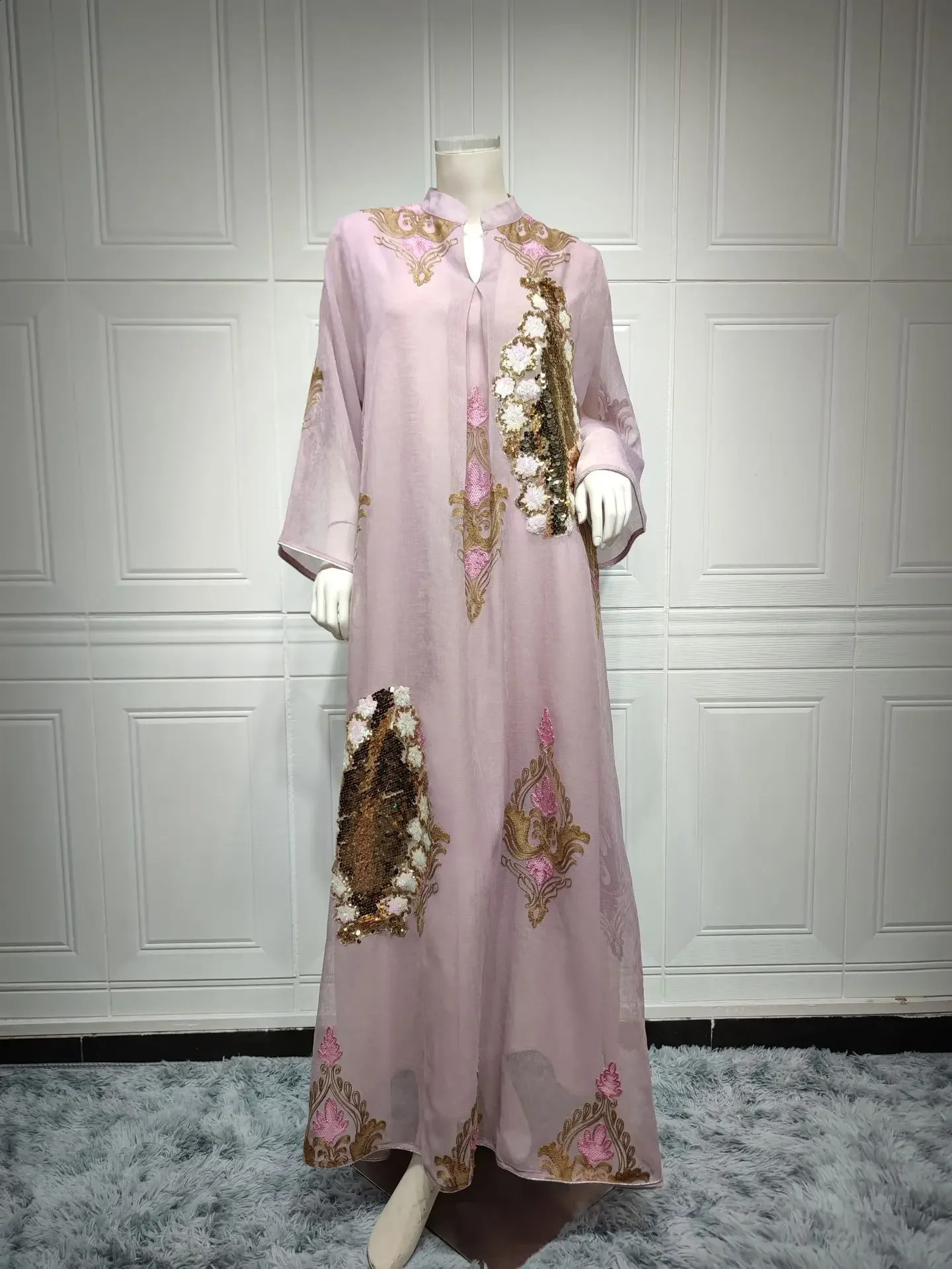 Kaftan Muslim Abaya Women Summer Fashion Long sleeved Vneck sequined long skirt Dubai 250411