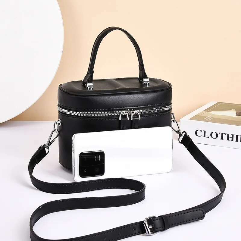 High-End New Fashion Small Handbag For Women Niche Design Casual Simple Shoulder Crossbody Bucket Bag