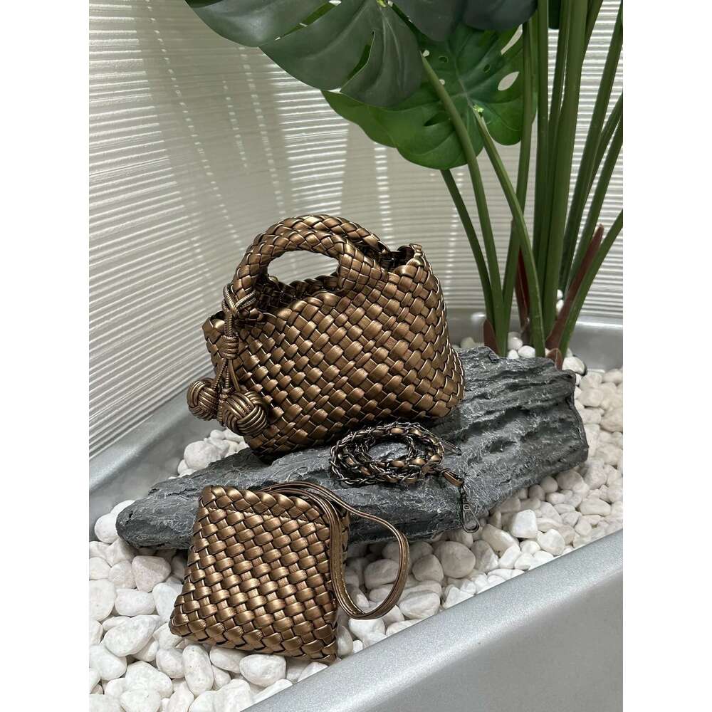 Designer Women's Handbag Popular Small Size Version PU Leather Woven Fashion Style Soft Handmade Bucket Bag