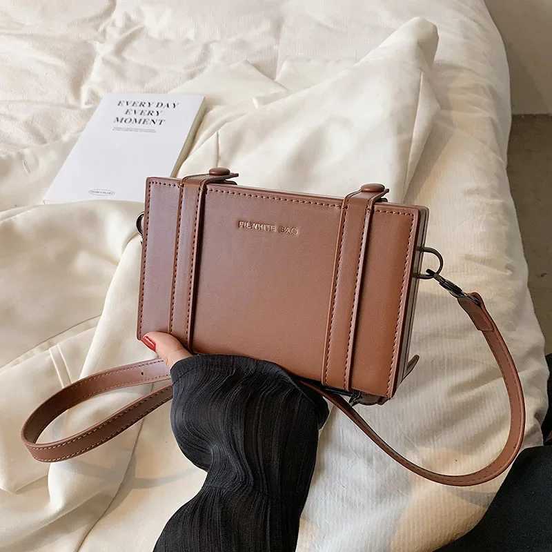 Simple Mens Small Shoulder Bag Unisex Phone Bags Streetwear Personality Box bag for Men Suitcase Shape Crossbody bags bolso T2511112