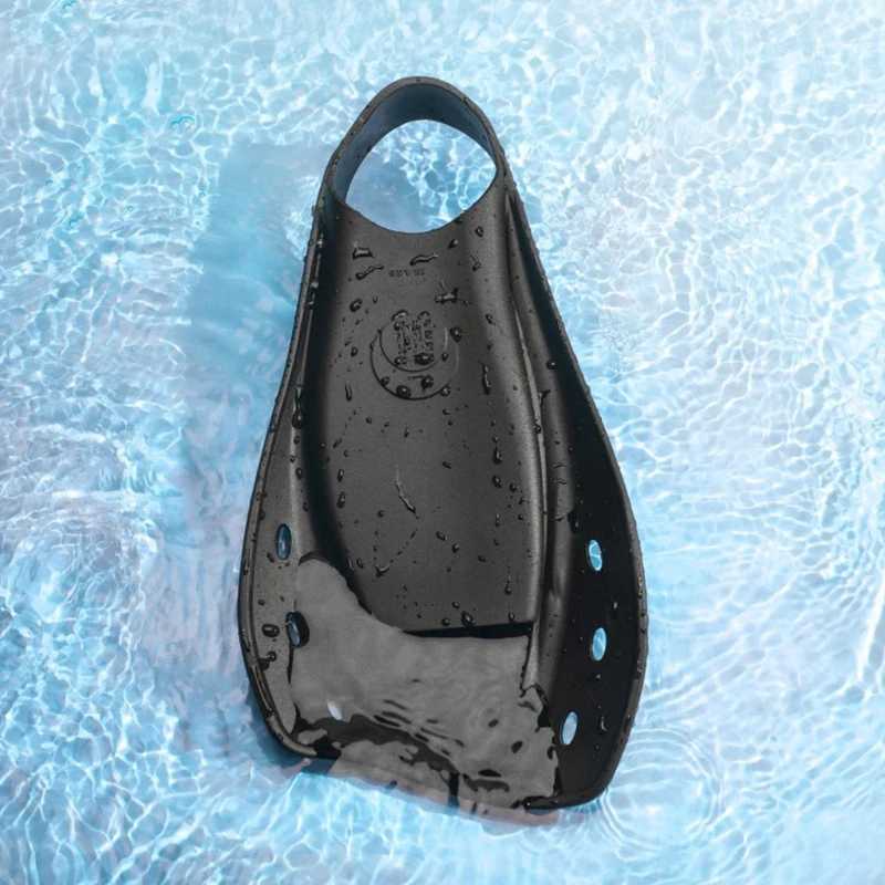 Adult short light full foot pocket travel size short blade fin flap used for snorkeling scuba diving swimming and direct transportationY250412