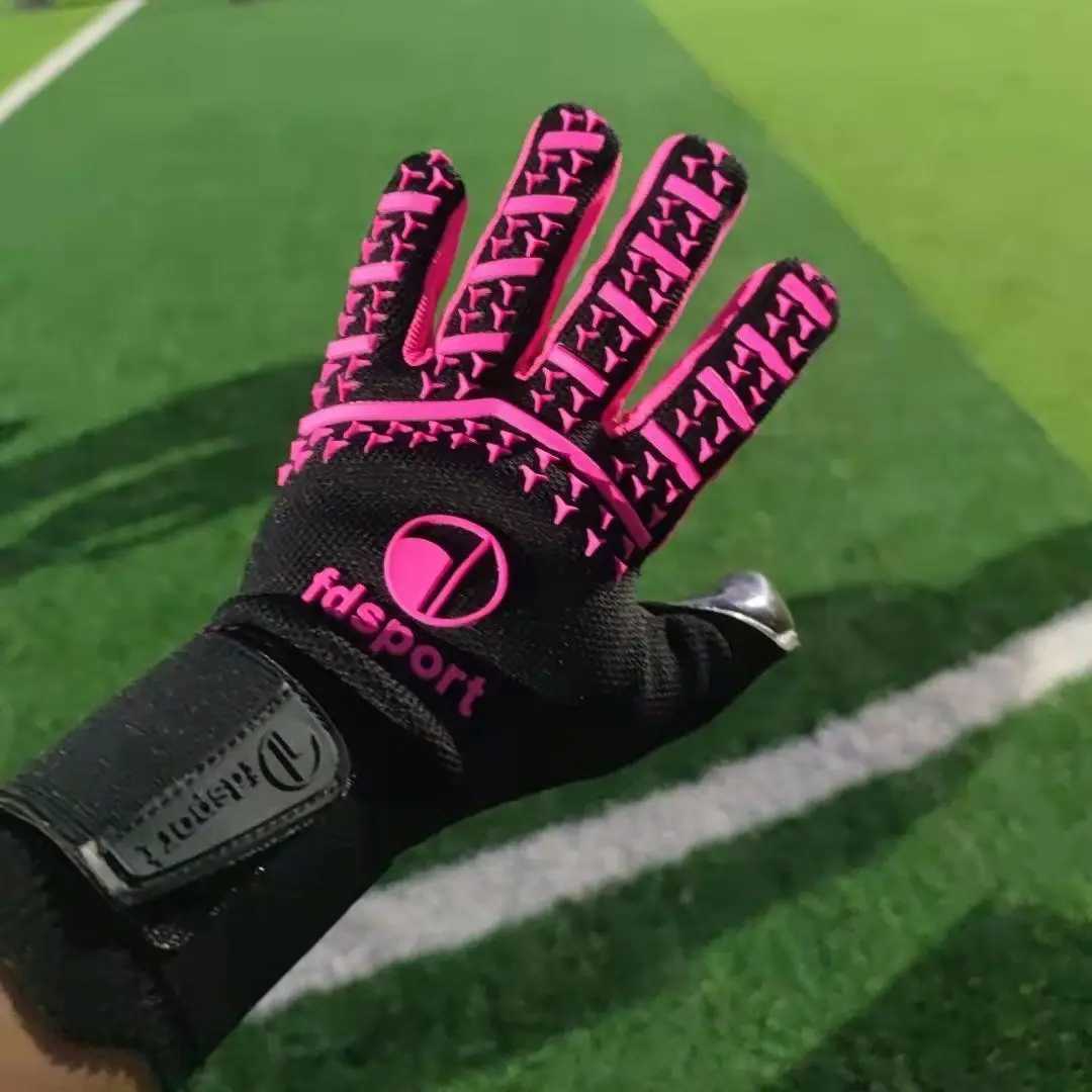 4MM Soccer Goalkeeper Gloves Thickened Latex Football Match Grip Protection Adult Goalkeeper Wrist Strap Soccer Goalie GlovesW251112