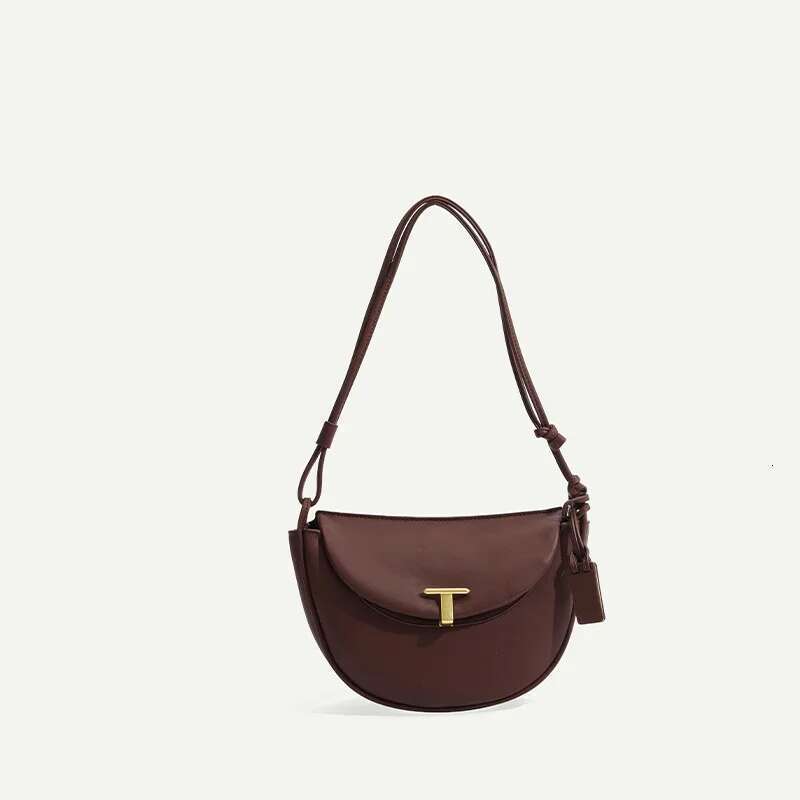 Niche Designer Semi-Circle Crescent Women's 2024 New Fashion Single Shoulder Underarm Versatile Commuting Crossbody Bag