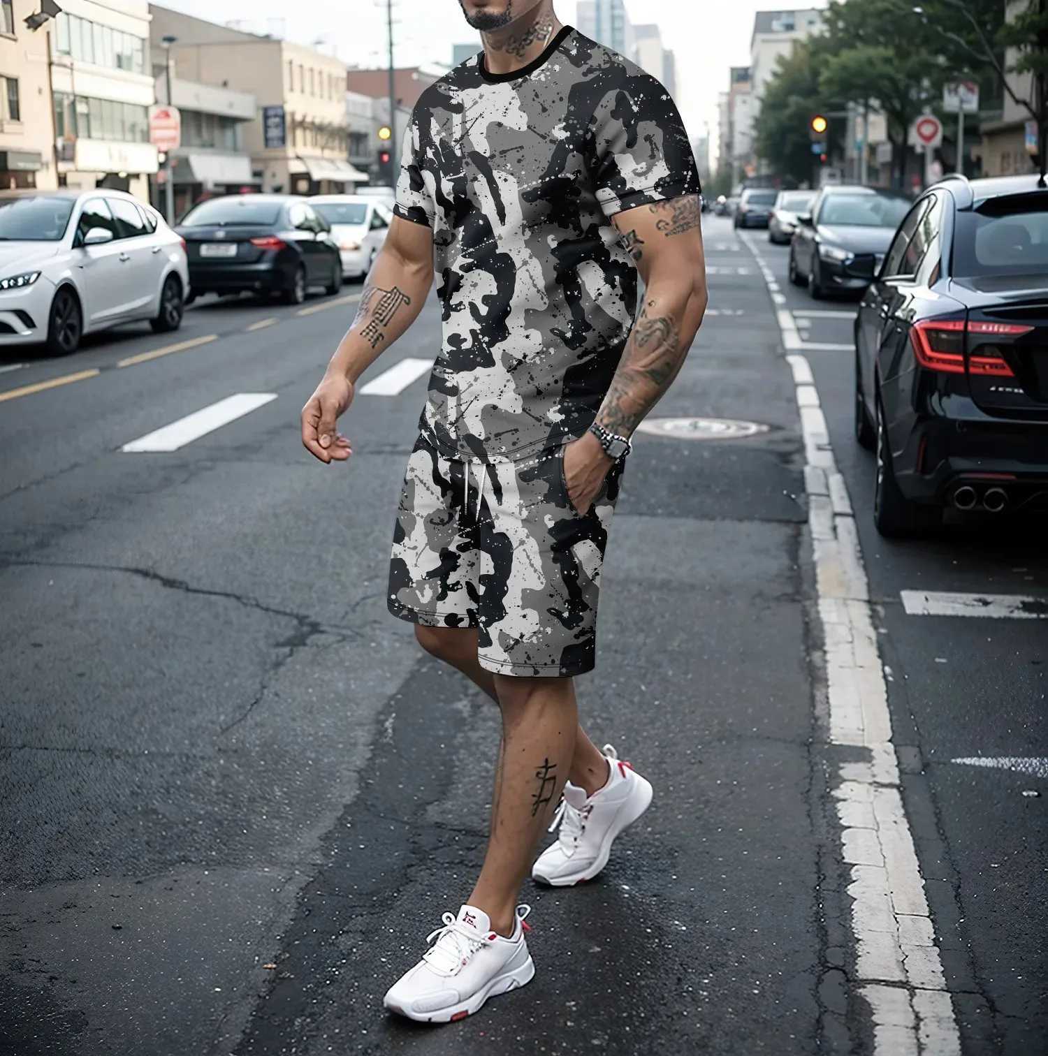 2024 New Summer Mens Two piece 3D Short sleeved Shorts Set for Running Leisure Camouflage Outdoor Travel Set for Mens ClothingXJ250412