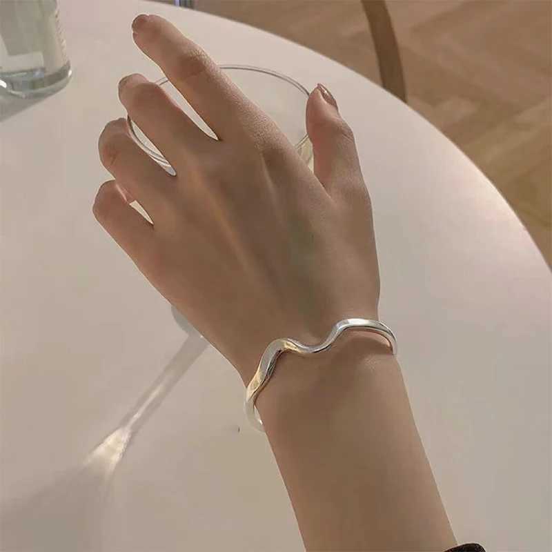 Minimalist Adjustable Bracelet for Women Couples Fashion Creative Irregular Wave Geometric Handmade Party Jewelry GiftsC250411